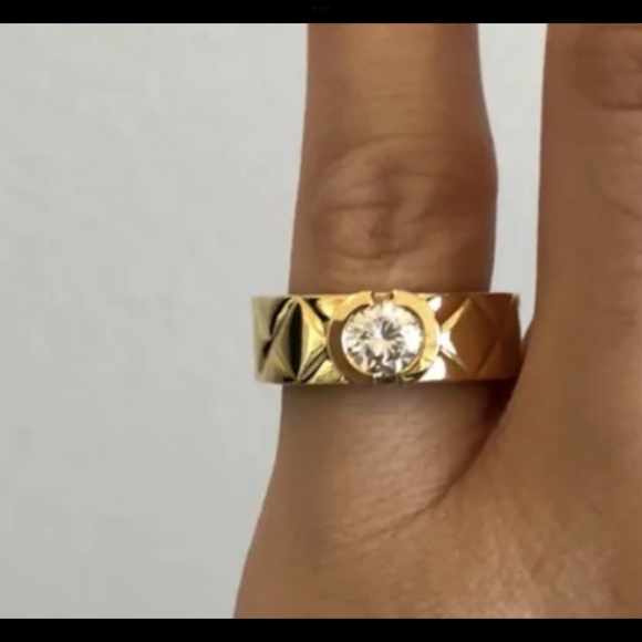 CHANEL RING - Picture 2 of 14